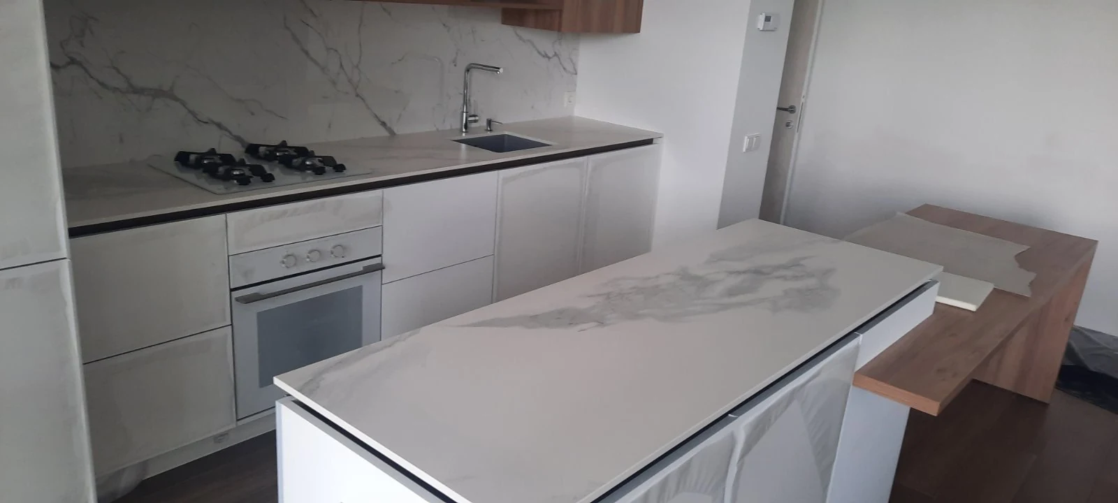 Кухонний острів у проєкті Decostyle